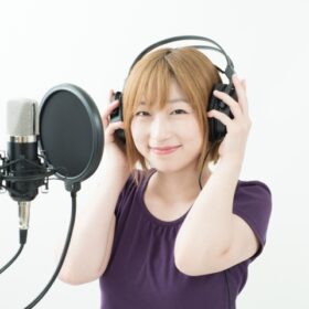 【2025年最新版】自宅でできるオンラインボイトレ完全ガイド｜初心者OK＆20代女性に人気の教室・無料体験付きプラン